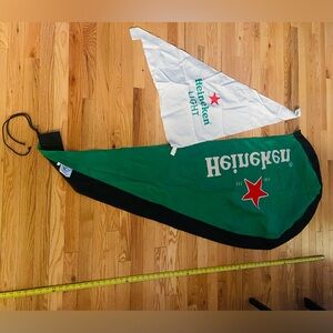 Heineken Green and White Flag Set